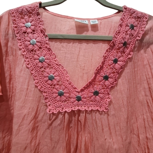 CATO Sz 22/24W Peach Embroidered Short Sleeve Blouse - Picture 5 of 7